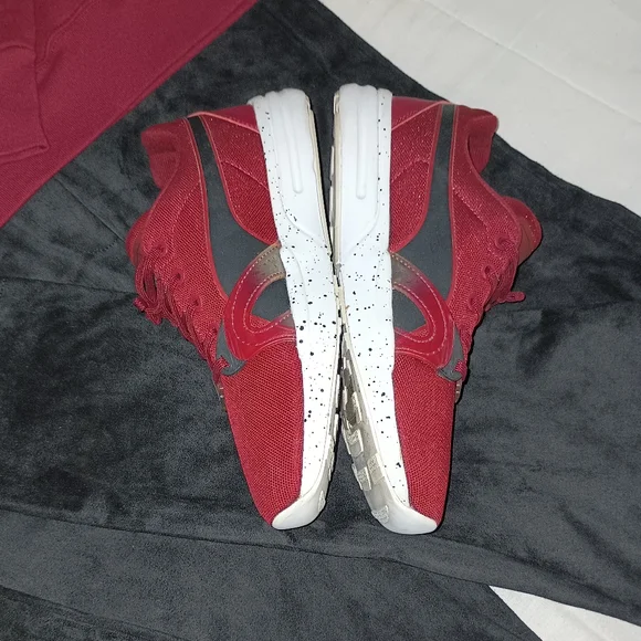 Puma Trinomic Sneakers - Picture 6 of 16